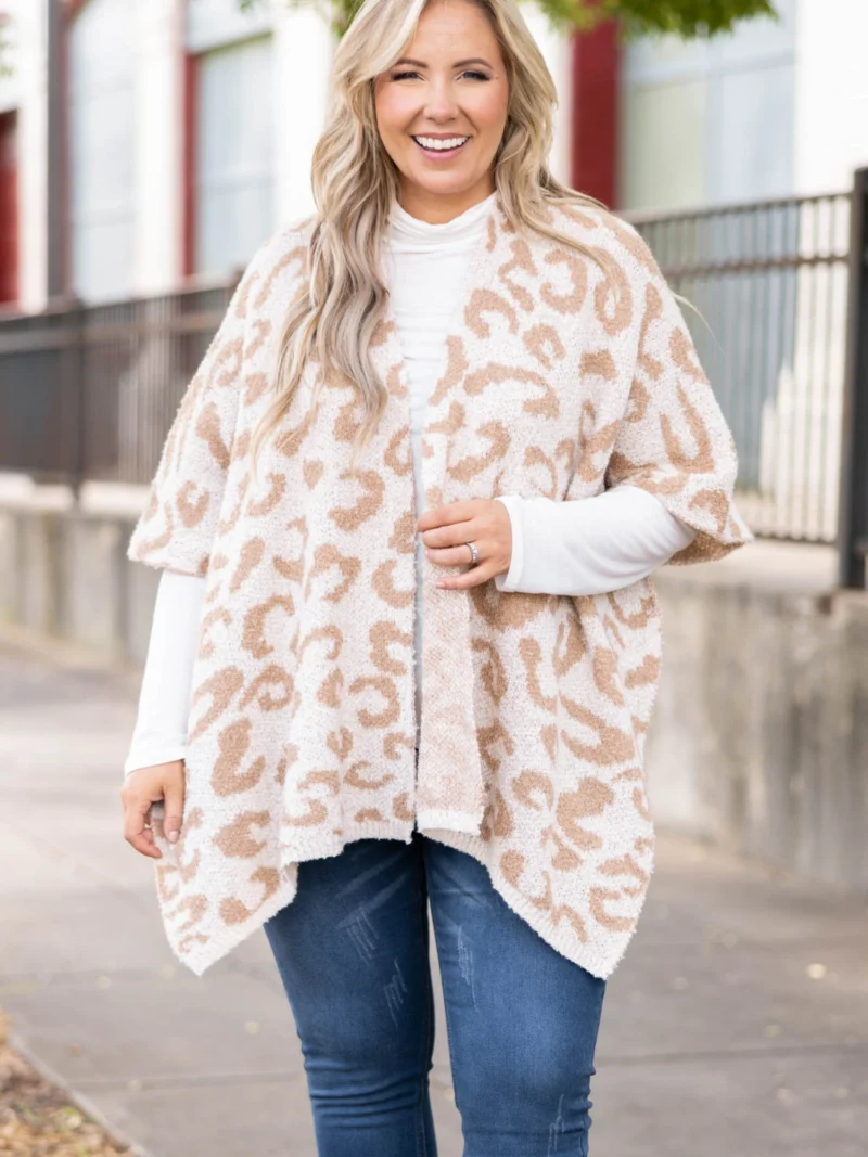 Somewhere In The Jungle Poncho, Leopard